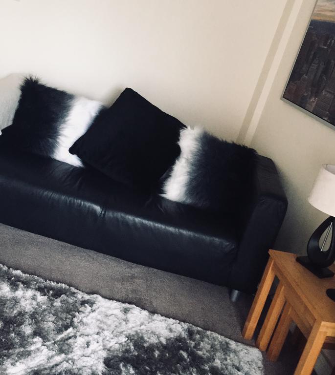 Sky Night Serviced Apartments カーディフ エクステリア 写真