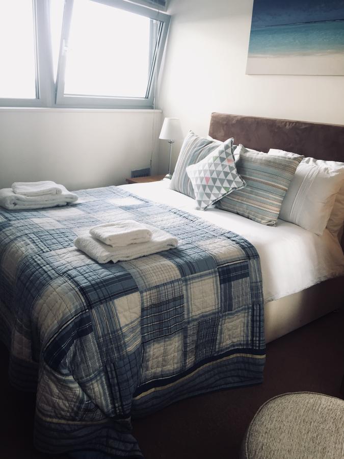 Sky Night Serviced Apartments カーディフ エクステリア 写真